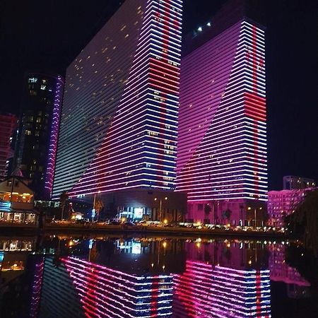 Orbi Twin Tower Apartement Батуми Екстериор снимка