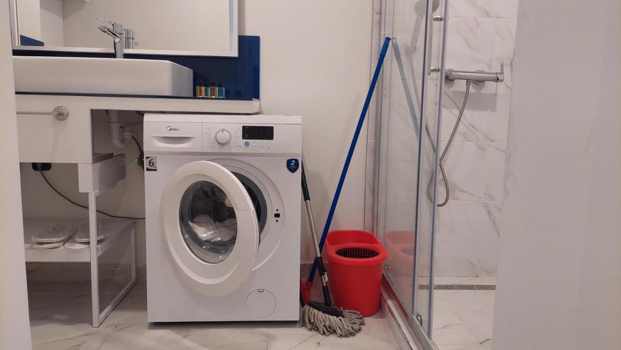 Orbi Twin Tower Apartement Батуми Екстериор снимка
